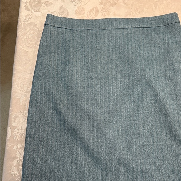 Banana Republic Gray Pencil Skirt - Picture 8 of 8